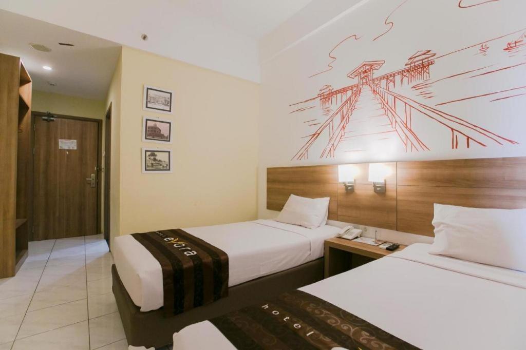 Evora Hotel Surabaya Exterior photo